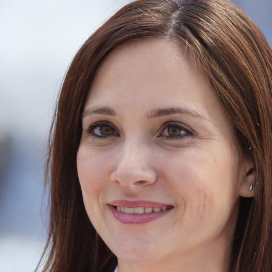 Professional headshot of course graduate